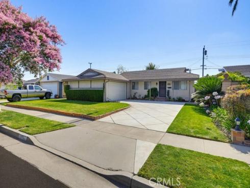 15852  Tullow  , Huntington Beach, CA