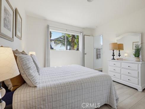 15852  Tullow  , Huntington Beach, CA