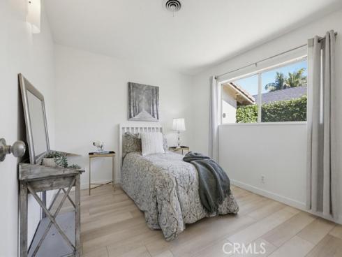 15852  Tullow  , Huntington Beach, CA