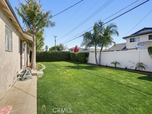 15852  Tullow  , Huntington Beach, CA
