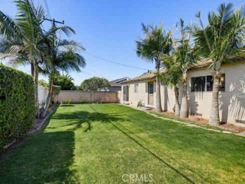 15852  Tullow  , Huntington Beach, CA