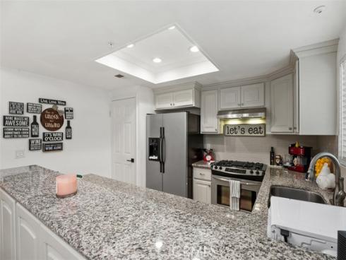 4561 Warner , Huntington Beach, CA