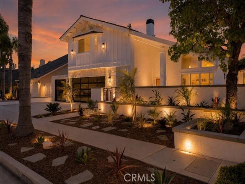 4232 Pierson Drive, Huntington Beach, CA