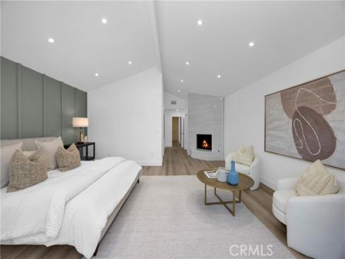 4232 Pierson Drive, Huntington Beach, CA