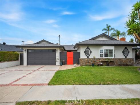 5471  Meadowlark   Drive, Huntington Beach, CA