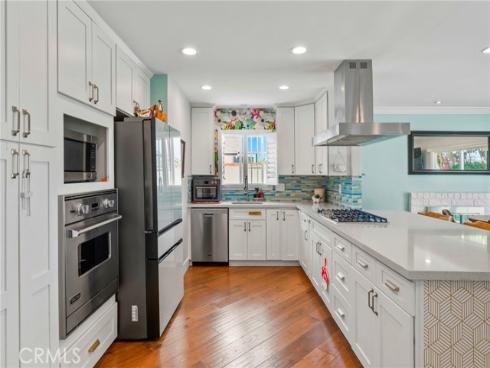 5471  Meadowlark   Drive, Huntington Beach, CA