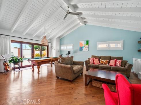 5471  Meadowlark   Drive, Huntington Beach, CA