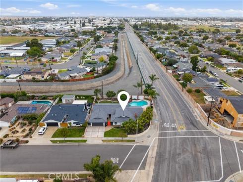 5471  Meadowlark   Drive, Huntington Beach, CA