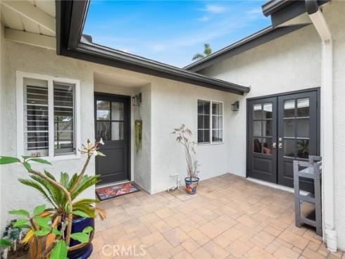 5471  Meadowlark   Drive, Huntington Beach, CA