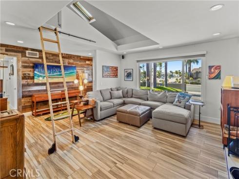 9111 Ellsworth , Huntington Beach, CA