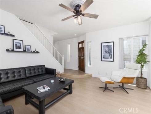 222 17th Street, Huntington Beach, CA