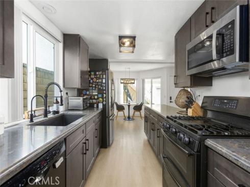 222 17th Street, Huntington Beach, CA