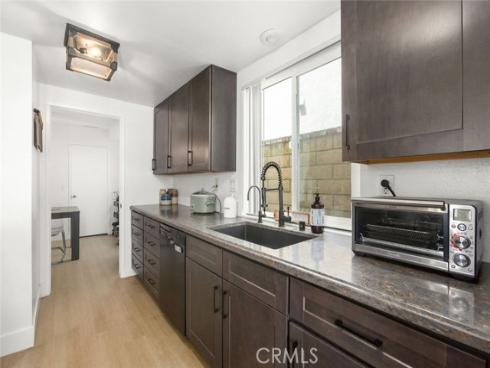 222 17th Street, Huntington Beach, CA