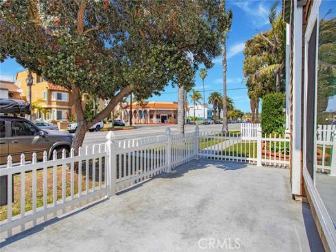 222 17th Street, Huntington Beach, CA