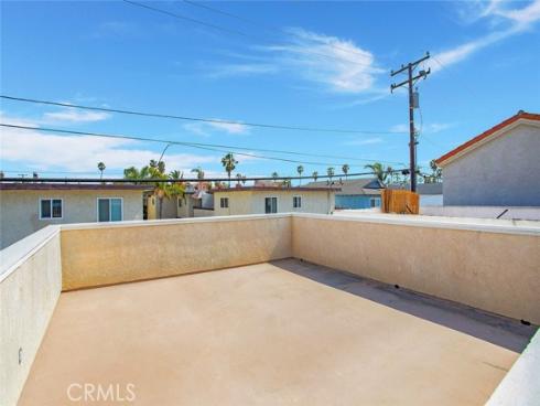 222 17th Street, Huntington Beach, CA