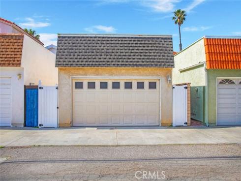 222 17th Street, Huntington Beach, CA