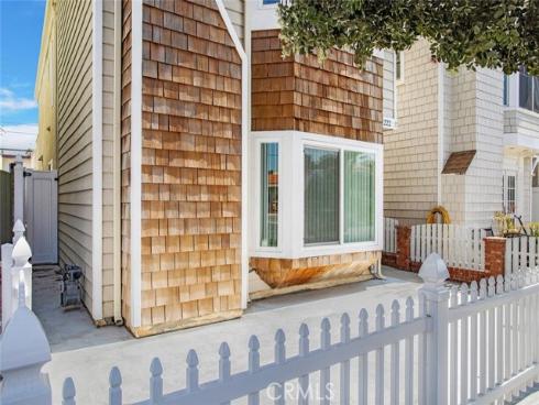 222 17th Street, Huntington Beach, CA