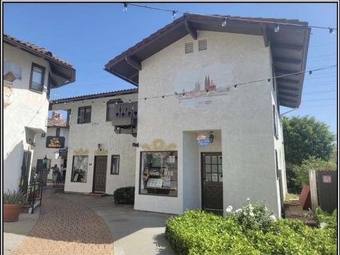 7561  Center  P  Avenue, Huntington Beach, CA
