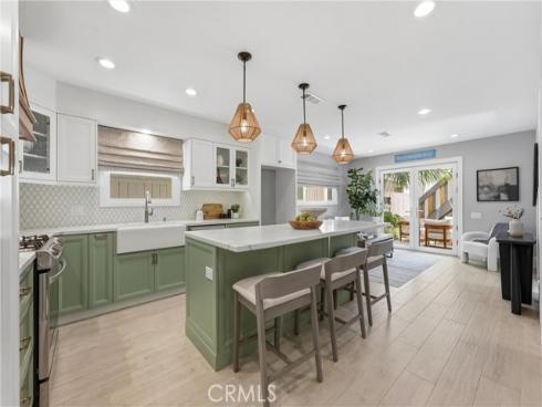 613 9th , Huntington Beach, CA