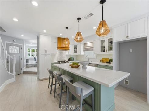 613 9th , Huntington Beach, CA