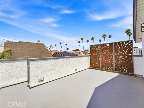613 9th , Huntington Beach, CA