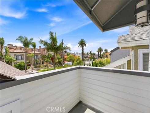 613 9th , Huntington Beach, CA