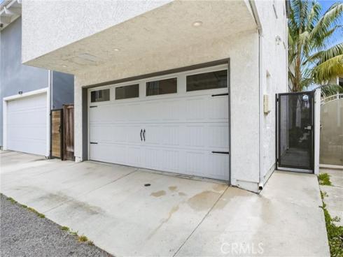613 9th , Huntington Beach, CA