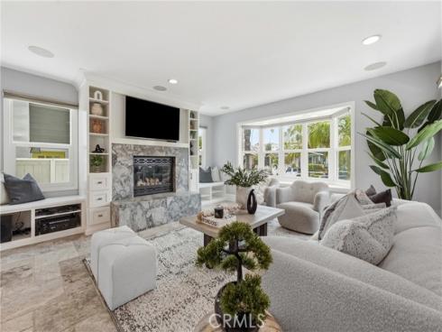 613 9th , Huntington Beach, CA