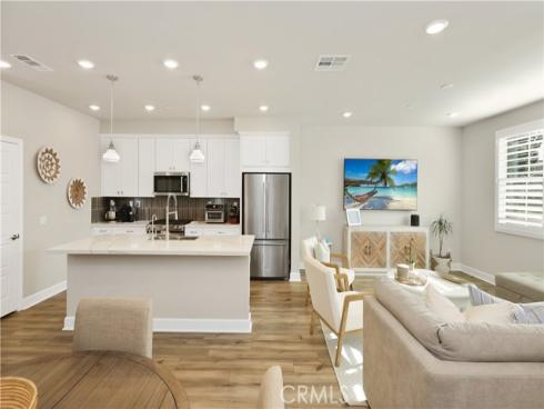 19239 Tideline Court, Huntington Beach, CA