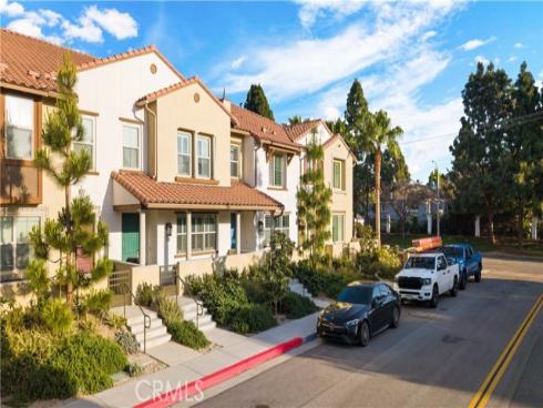 19239  Tideline   Court, Huntington Beach, CA