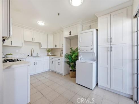 409 Utica D34 D34 , Huntington Beach, CA