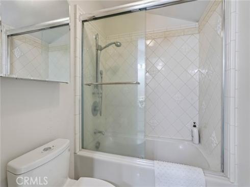 19545 Woodlands Dr , Huntington Beach, CA