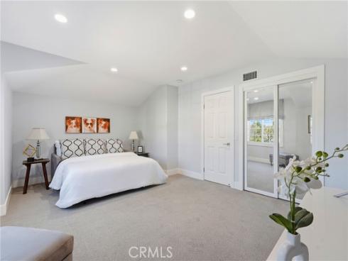 19545 Woodlands Dr , Huntington Beach, CA