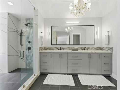 19545 Woodlands Dr , Huntington Beach, CA