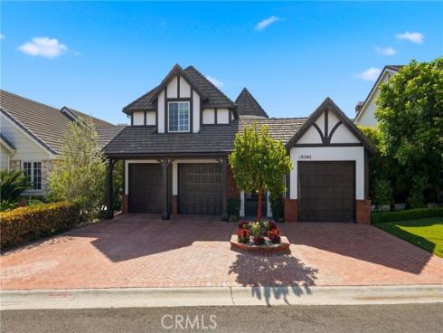 19545 Woodlands Dr , Huntington Beach, CA