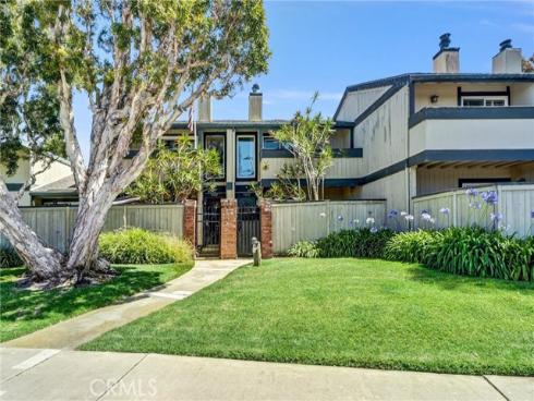 4526  Heil  , Huntington Beach, CA