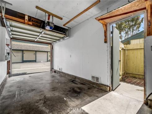 4526  Heil  , Huntington Beach, CA