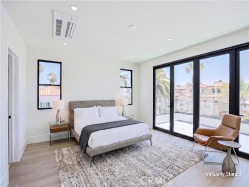 111 9th , Huntington Beach, CA
