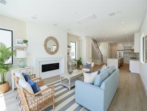 111 9th , Huntington Beach, CA