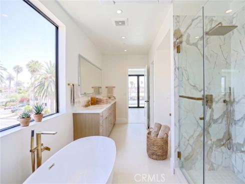 111 9th , Huntington Beach, CA