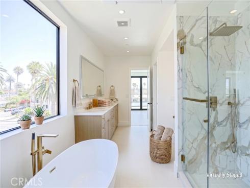 111 9th , Huntington Beach, CA