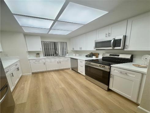 8877 Lauderdale 210-G Court, Huntington Beach, CA