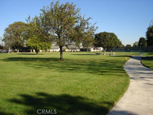 8877 Lauderdale 210-G Court, Huntington Beach, CA