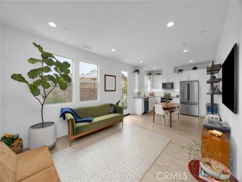 17544  Cameron  102 , Huntington Beach, CA