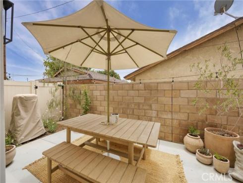 17544  Cameron  102 , Huntington Beach, CA