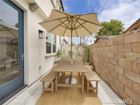 17544  Cameron  102 , Huntington Beach, CA
