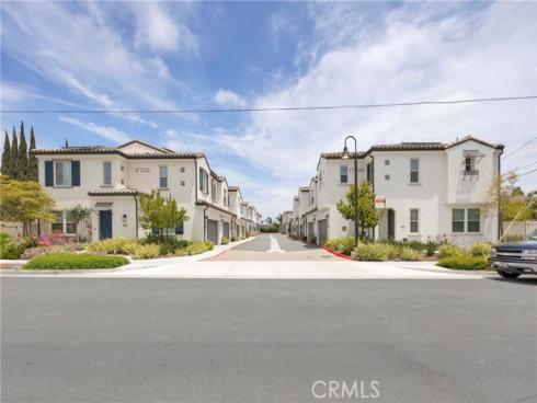 17544  Cameron  102 , Huntington Beach, CA