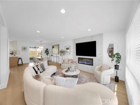 15662  Dawson  , Huntington Beach, CA