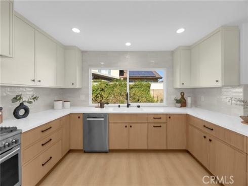 15662  Dawson  , Huntington Beach, CA