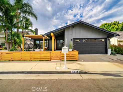 8541 Kelso Drive, Huntington Beach, CA